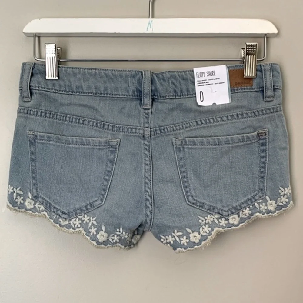 Garage size 0 Flirty jean short - Picture 5 of 9